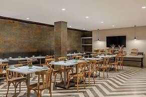 Hotel OZ Grand