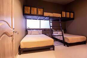 Hotel OZ Grand