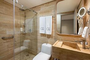 Hotel OZ Grand