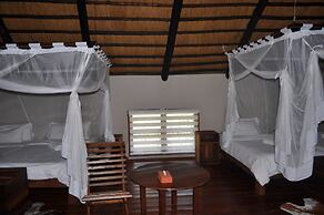 Hakusembe River Lodge