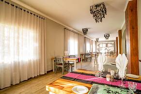 Damara Mopane Lodge