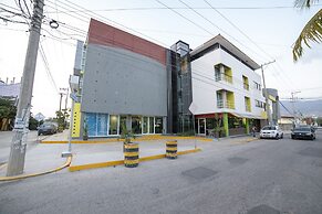 Hotel Rs Suites