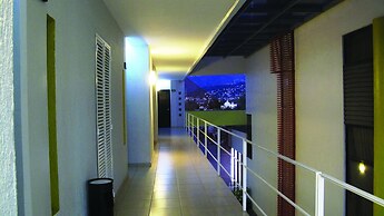 Hotel Rs Suites