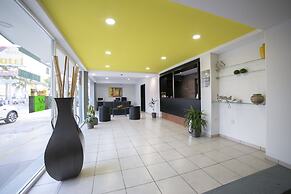 Hotel Rs Suites
