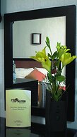 Hotel Rs Suites