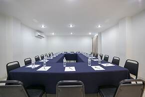 Hotel Rs Suites