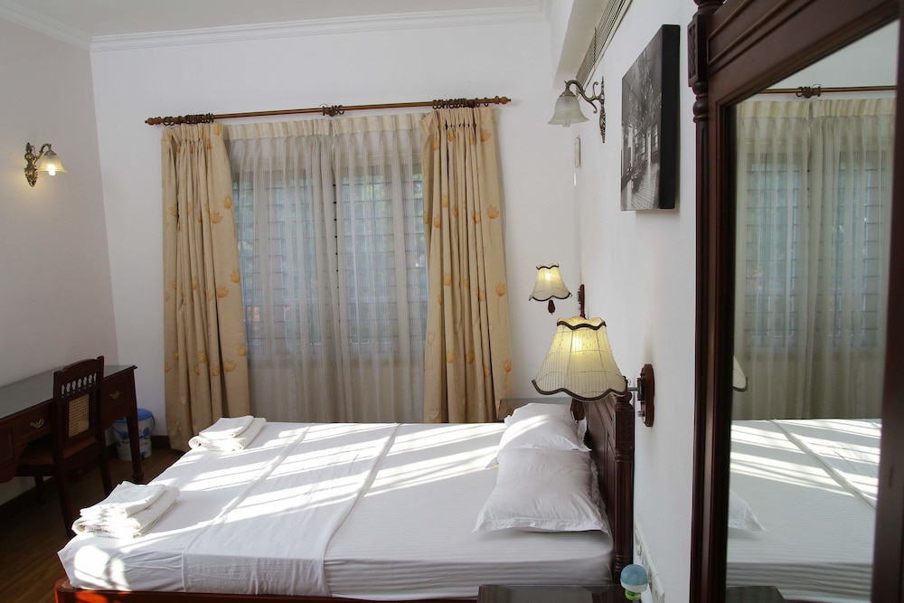 Fort Beach Service Apartment