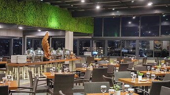 Savana Hotel & Convention Malang
