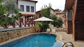 Tekeli Konakları