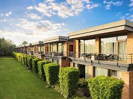 Taj Damdama Lake Resort & Spa, Gurugram