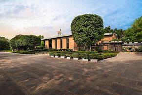 Taj Damdama Lake Resort & Spa, Gurugram