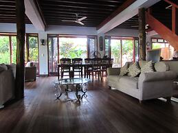 deVos - The Private Residence