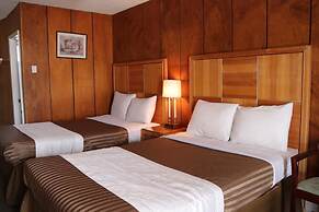 Plaza Motel
