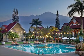 Royal Hotel and Villa Batu