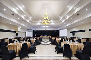 Royal Hotel and Villa Batu