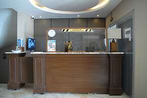 Sunday Beach Hotel