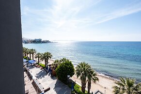 Sunday Beach Hotel