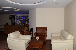Sunday Beach Hotel