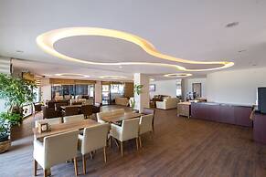 Sunday Beach Hotel