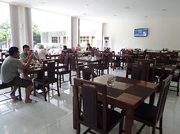 Arini Hotel