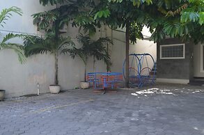Arini Hotel