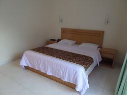 Arini Hotel