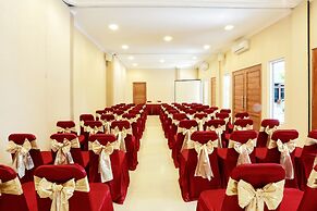 Arini Hotel
