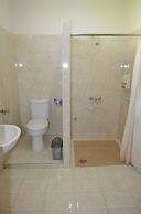 Arini Hotel