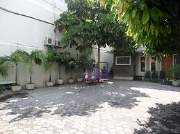 Arini Hotel