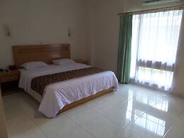Arini Hotel