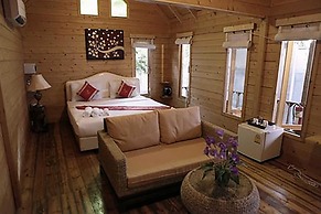 Loghome Boutique