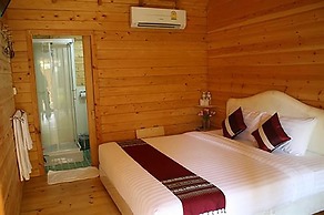 Loghome Boutique