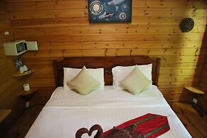 Loghome Boutique
