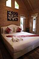 Loghome Boutique