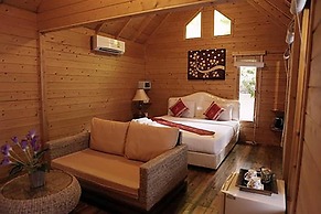 Loghome Boutique