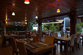 Loghome Boutique