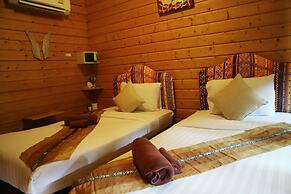 Loghome Boutique