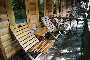 Loghome Boutique