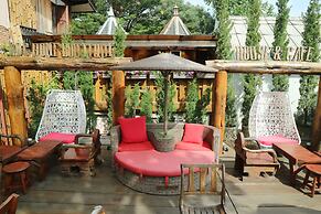 Loghome Boutique