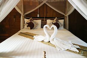 Loghome Boutique