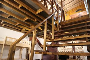 Loghome Boutique
