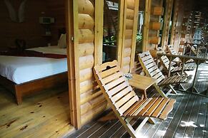 Loghome Boutique