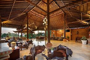 Royal Hotel and Villa Trawas