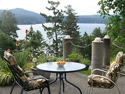 Moonlit Cove B&B