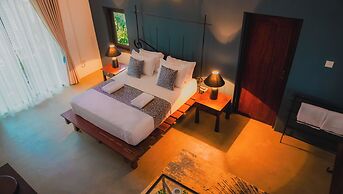 Clio Bolgoda