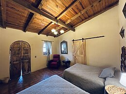 Hotel Parador Vernal