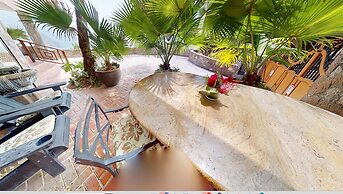 Caille Blanc Villa & Hotel - Adults Only
