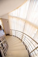 Shine House