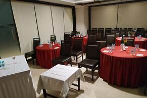 Tarawade Clarks Inn