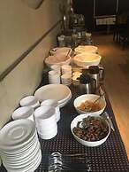Tarawade Clarks Inn